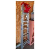 Werner 6 ft Step Ladder - 200lb Load Capacity
