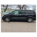 2013 CHRYSLER TOWN AND COUNTRY TOURING-L *No Reserve*