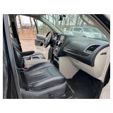 2013 CHRYSLER TOWN AND COUNTRY TOURING-L *No Reserve*