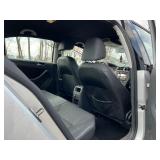 2011 VOLKSWAGEN JETTA SE *2 Owners w/ no Accidents* (NO RESERVE)