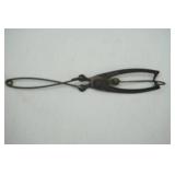 Vintage Fishing Lure: Spring Loaded Tap Hook