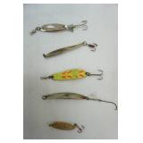 Vintage fishing lure lot (9)