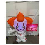 Halloween Pennywise from It Airblown Yard Inflatable by Way to Celebrate, 5 ft