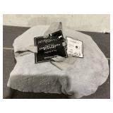 Hotel Style Luxury Plush Blanket 90 x 94
