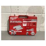 50PCS Milwaukee 1/4" Drive SAE/Metric Ratchet and Socket Mechanics Tool Set