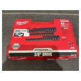 Milwaukee SHOCKWAVE Impact Duty 3/8in.-Drive 6-Point Socket Set, 43 Pcs
