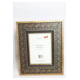 Furio European Elegance 5x7 Picture Frame with Ornate Design