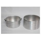 Set of 2 Vintage Aluminum Bar-B-Q Sauce and Cooking Pots