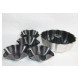 Set of 6 Metal Bundt and Fluted Cake Pans