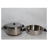 Set of 2 Stainless Steel Pots with Lids