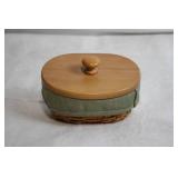 Longaberger WoodCraft Covered Basket with Liner