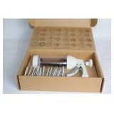 Pampered Chef Cookie Press with 16 Discs