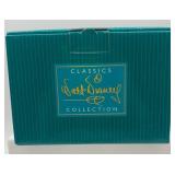 Walt Disney Classics Collection 40th Anniversary Winnie the Pooh Figurine