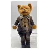 Set of 4 Charles Dickens Collectibles: Figurines and Plates