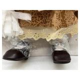 Geppeddo Fairy Tale Series Porcelain Doll - Cinderella the Maid. NIB