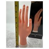 PRACTICE HAND MANICURE FLEXIBLE