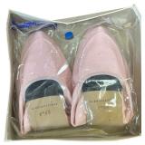 POWERS SLIPPERS, SIZE 6-6.5