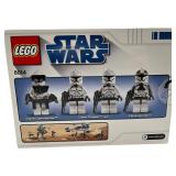 BRAND NEW BOX: STAR WARS: LEGO 8014 CLONE WALKER BATTLE PACK