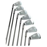 TAYLOR MADE BAG WITH PRIMA GOLF CLUB SET WITH ATTACHMENTS