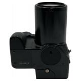 OLYMPUS CAMERA // BROKEN PARTS, NEEDS TLC