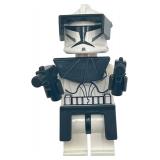 STAR WARS: MINIFIG CLONE TROOPER COMMANDER