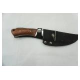 Winchester Hunting Knife & Sheath 5" blade
