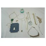 Jewelry Lot: necklaces