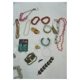 Jewelry Lot: mostly beaded jewelry