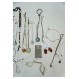 Jewelry Lot: Necklaces