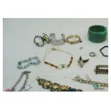 Jewelry Lot: bracelets