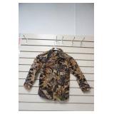 Ranger youth Small camo button up. NEW/LIKE NEW