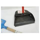 garden shovel & small dustpan with handle