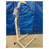 Joerns Healthcare HML400 Hoyer Classic Manual Patient Lift With Sling - 400 lbs. Weight Capacity - In Excellent Condition!