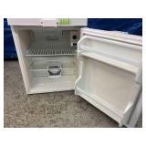MSRP $700 High Quality Summit CP-35R Undercounter Energy Efficient Two-Door Compact Freezer Refrigerator - In Good Working Condition! Could use minor cleaning!