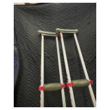 Adjustable Aluminum Crutches