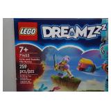 Lego Dreamz Izzie and Bunchu 259 Piece Building Set