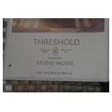 Indoor/Outdoor 25x38" Accent Rug