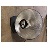 HANDY HEATER 1200-Watt Electric Oscillating Ceramic Parabolic Space Heater Customer Returns See Pictures