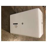 GE 25-Pints for Damp Rooms Up to 1500 sq. ft. Residential Dehumidifier with Bucket in White, Customer Returns See Pictures