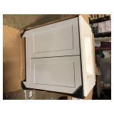 31 in. Single Sink Pearl Gray Bath Vanity with White Cultured Marble Top (Assembled)  Customer Returns See Pictures
