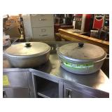 2 Caldero Type Cast Aluminum #22 Pots with Lids