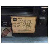 Toshiba Stereo Record Player SM-290 Powers On