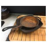 2 Cast Iron Lodge 5SK Skillet & 8SQ Square Skillet
