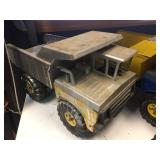 5 Larger Tonka Trucks - Mostly Metal