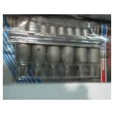 13pc & 15pc 1/4in and 3/8in drive t...