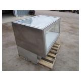 Refrigerated Display Cooler 48"x32"x36"