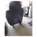 Bucket Seats & Console