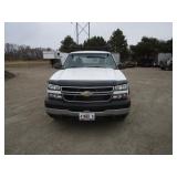 2006 Chevrolet 2500HD 4X4 Pickup w/Ladder Rack & Tool Box