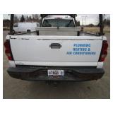 2006 Chevrolet 2500HD 4X4 Pickup w/Ladder Rack & Tool Box