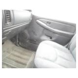 2006 Chevrolet 2500HD 4X4 Pickup w/Ladder Rack & Tool Box